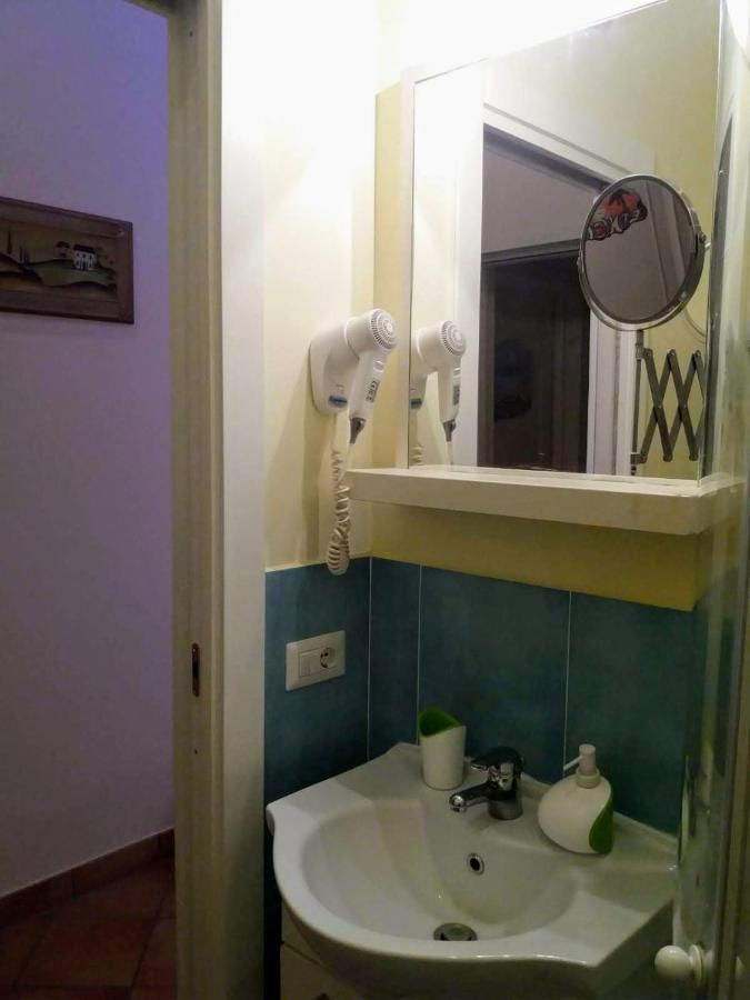 Le Stanze Di Angela Bed & Breakfast Naples Exterior photo